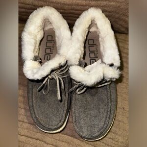 Hey Dude Britt Grey And White Fur Lined Shoes Size 7